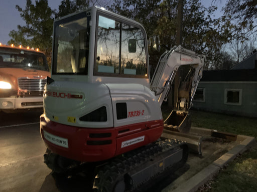 2020 TAKEUCHI TB235-2CR