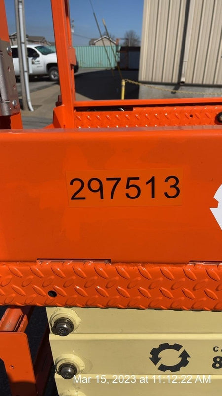 2023 JLG ES1932