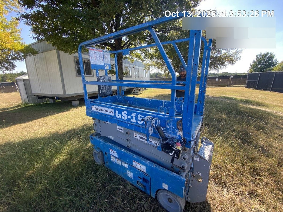 2019 Genie GS-1930 Fixed Rails with Chain Entry