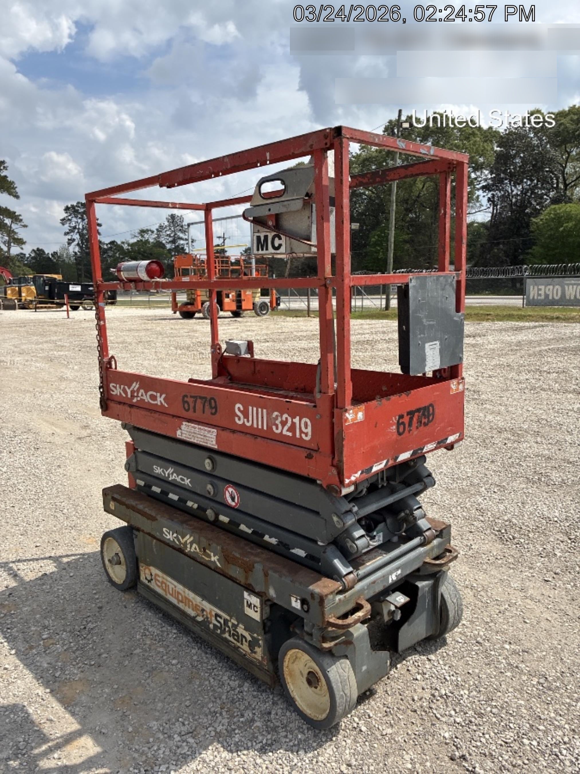2018 SKYJACK SJIII-3219