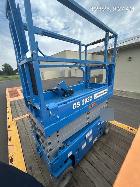 2022 GENIE GS-1932