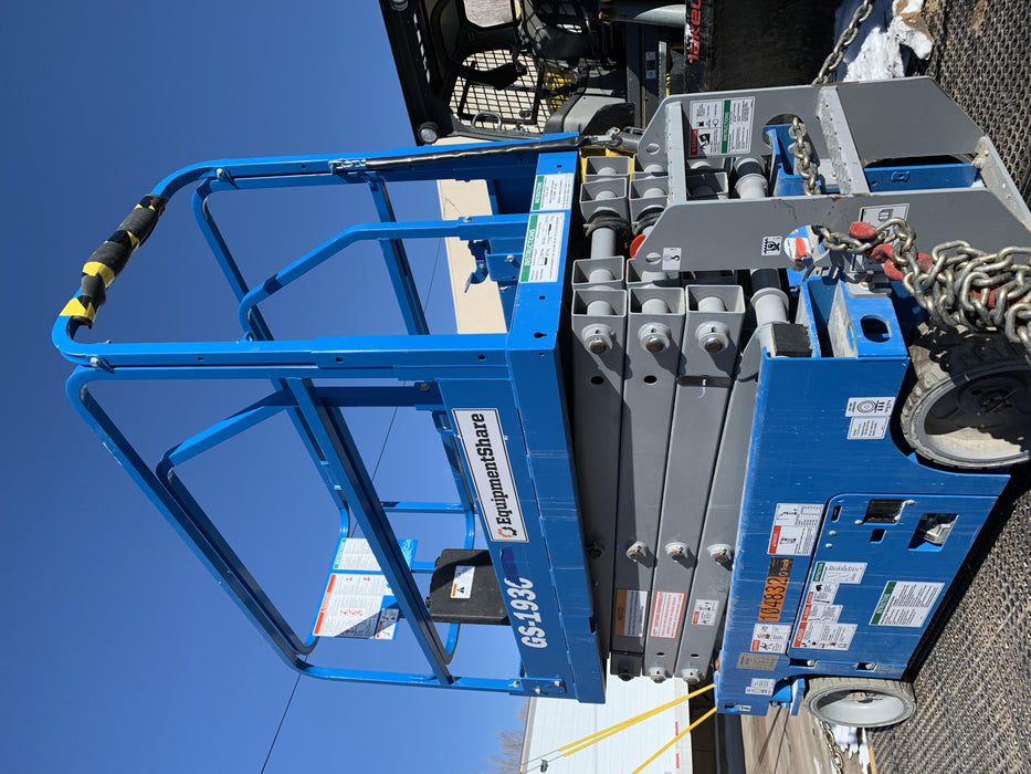 2020 Genie GS-1930 Fixed rails with chain entry gate - Pre A92.20