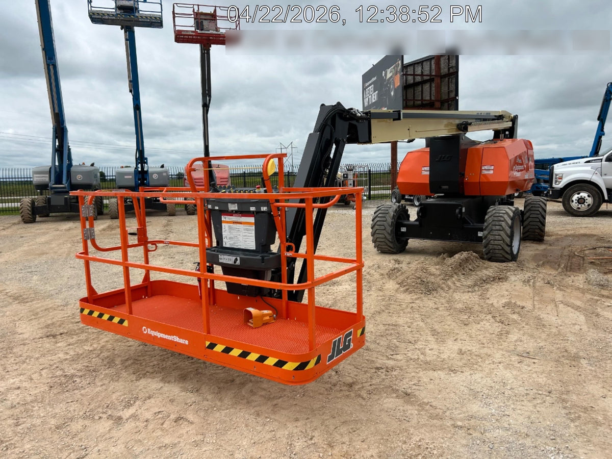2025 JLG 800AJ