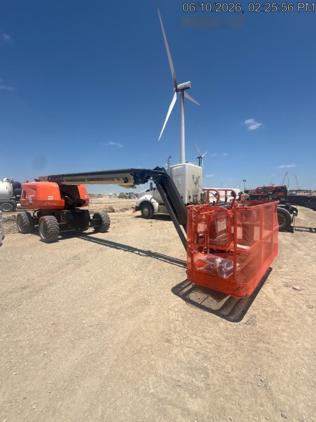2024 JLG 660SJ