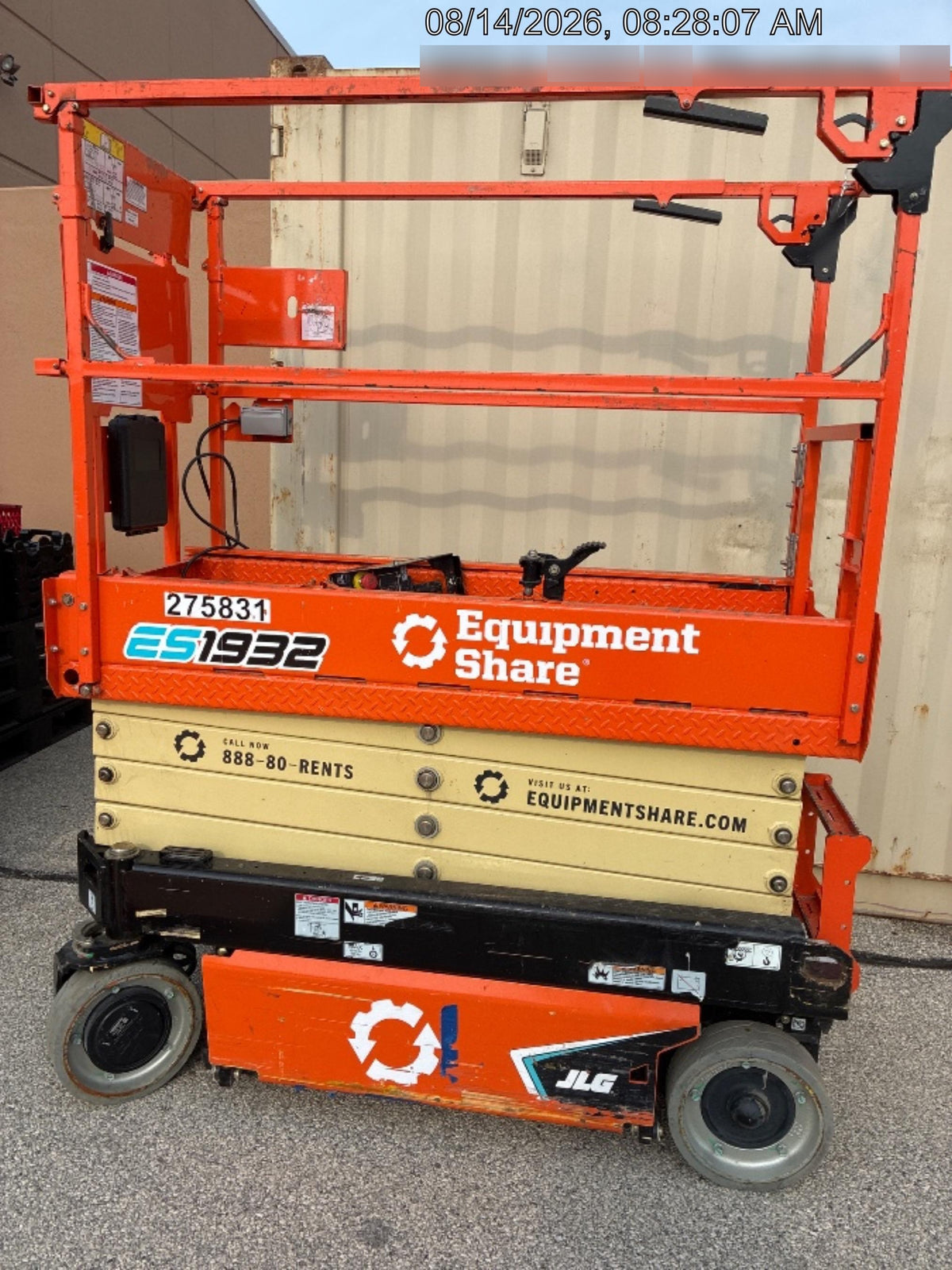 2022 JLG ES1932