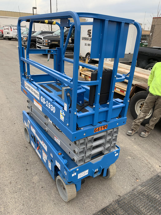 2020 Genie GS-1930 Solid Non Marking Tires, Beacon, Folding rails with half height swing gate