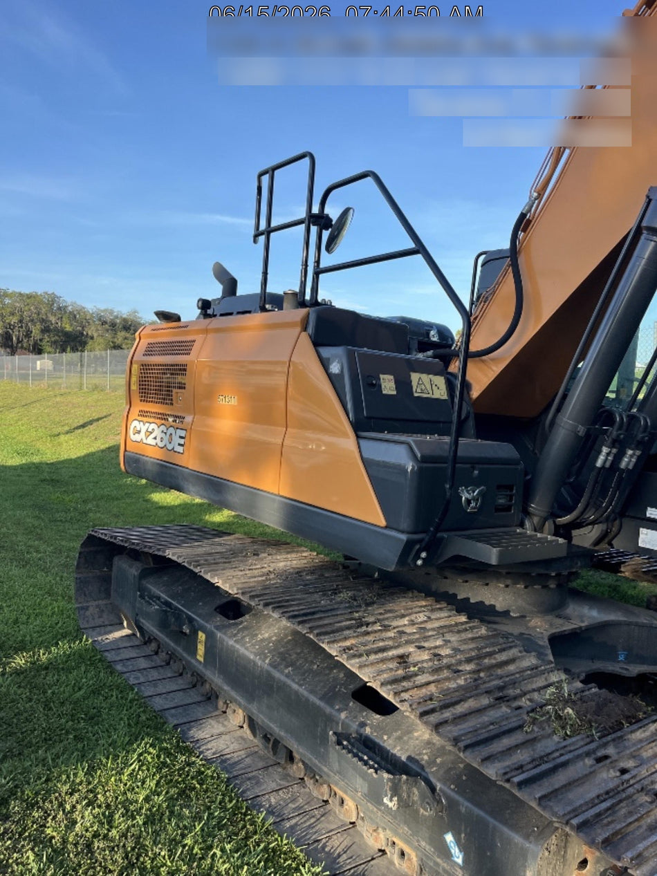 2023 CASE CX260E
