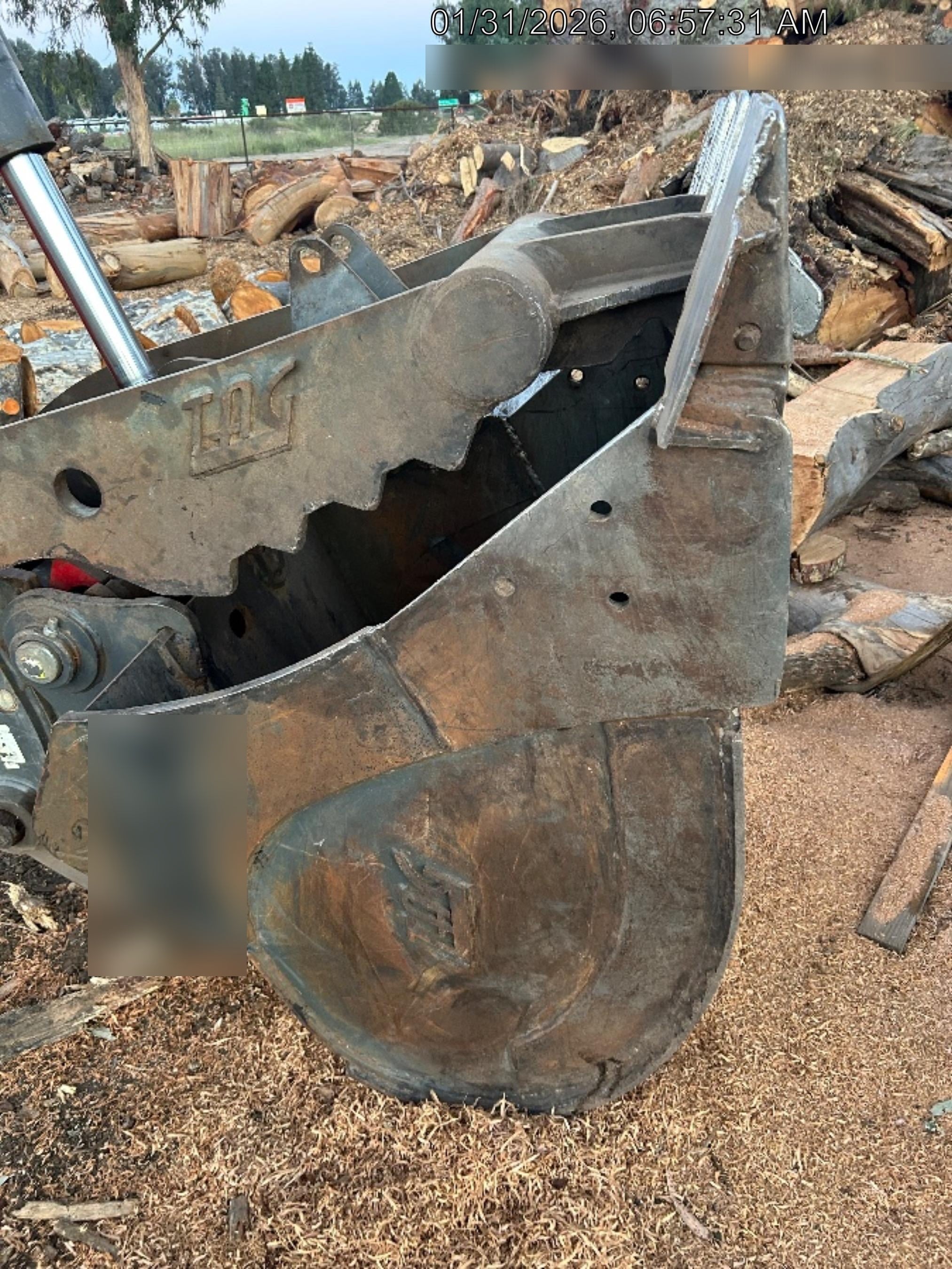 2025 LINK-BELT 42" Bucket - Link-Belt
