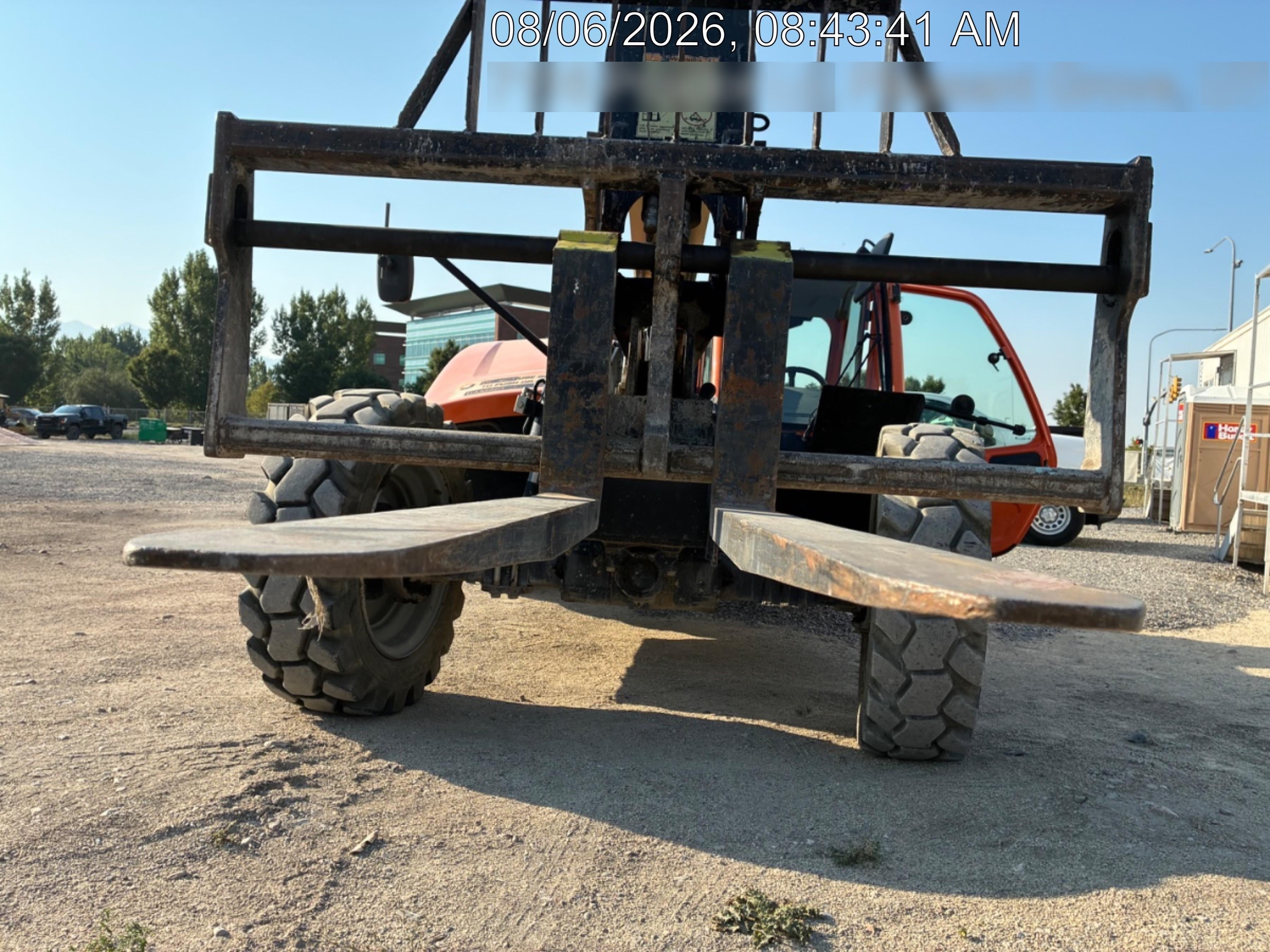 2017 JLG 742
