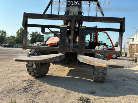 2017 JLG 742