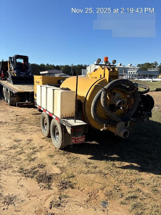 2021 VAC-TRON LP573XDT