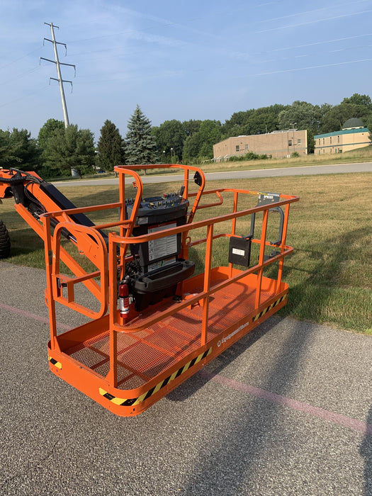 2022 JLG 660SJ