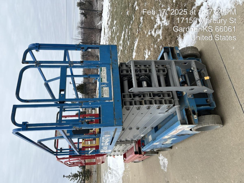 2016 Genie GS-4047 40' Electric Scissor Lift w/Outriggers