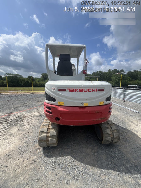 2022 TAKEUCHI TB250-2R