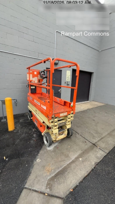 2016 JLG 1930ES Standard Options