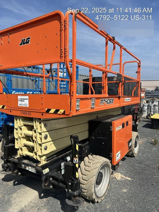 2021 JLG RT4069
