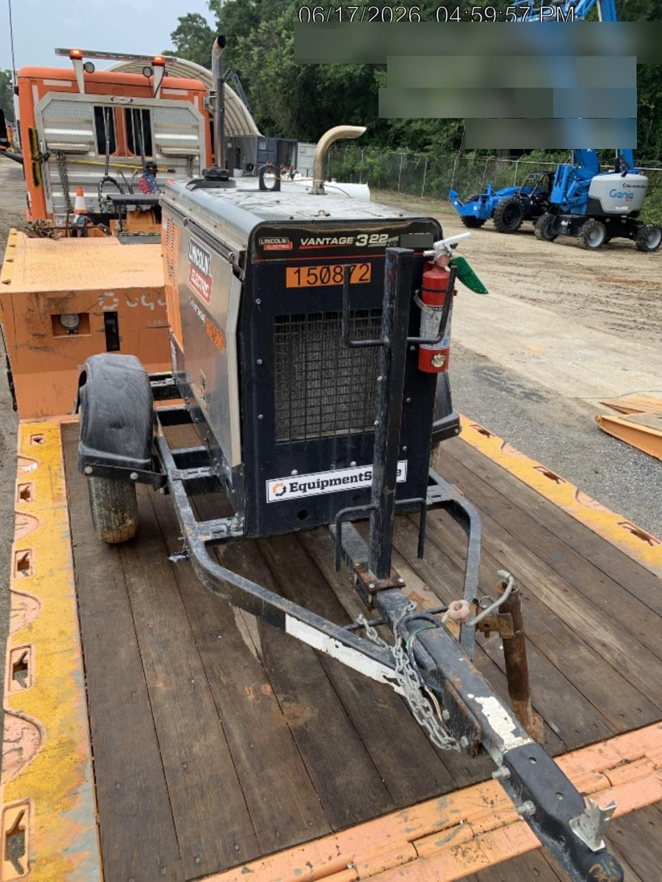 2021 Lincoln Electric Vantage 322 Vantage 322 Ready Pak 3 w/ Telematics & Decals, ORANGE (includes trailer, cable rack, fender light kit)
