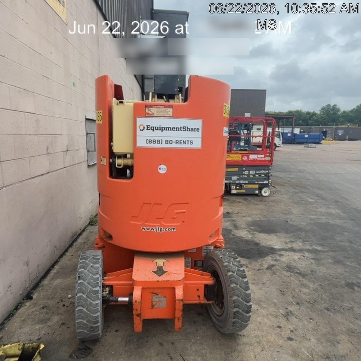 2019 JLG E300AJP
