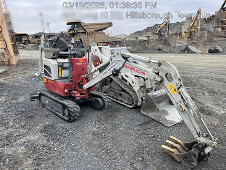 2022 TAKEUCHI TB210R