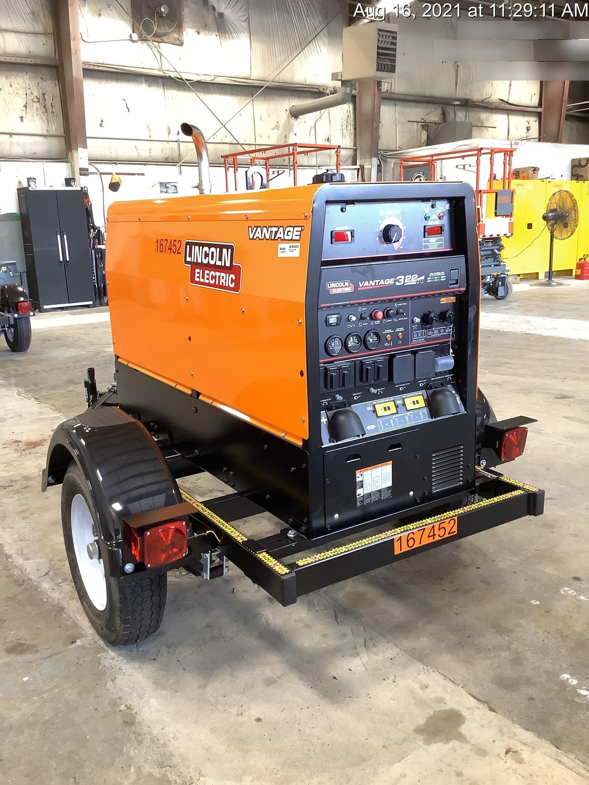 2021 Lincoln Electric Vantage 322 Vantage 322 Ready Pak 3 w/ Decals, ORANGE (includes trailer, cable rack, fender light kit) NO Telematics