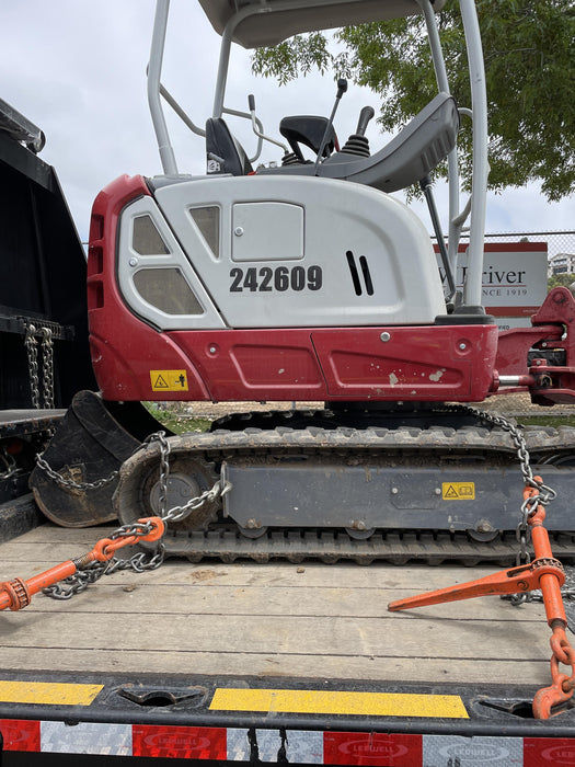 2021 TAKEUCHI TB216R