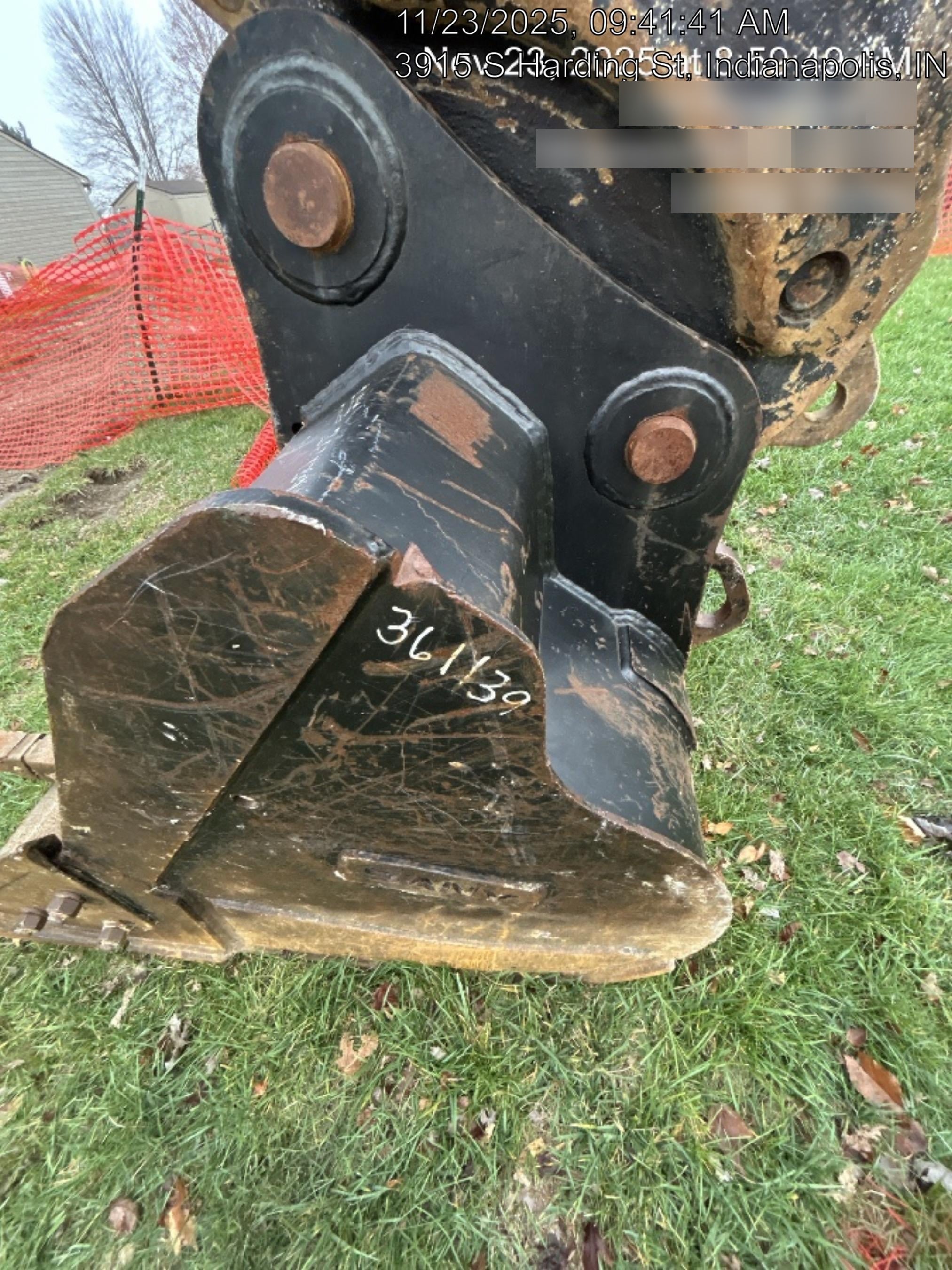 2023 SANY 42" Bucket, 25-35K Excavator - Sany
