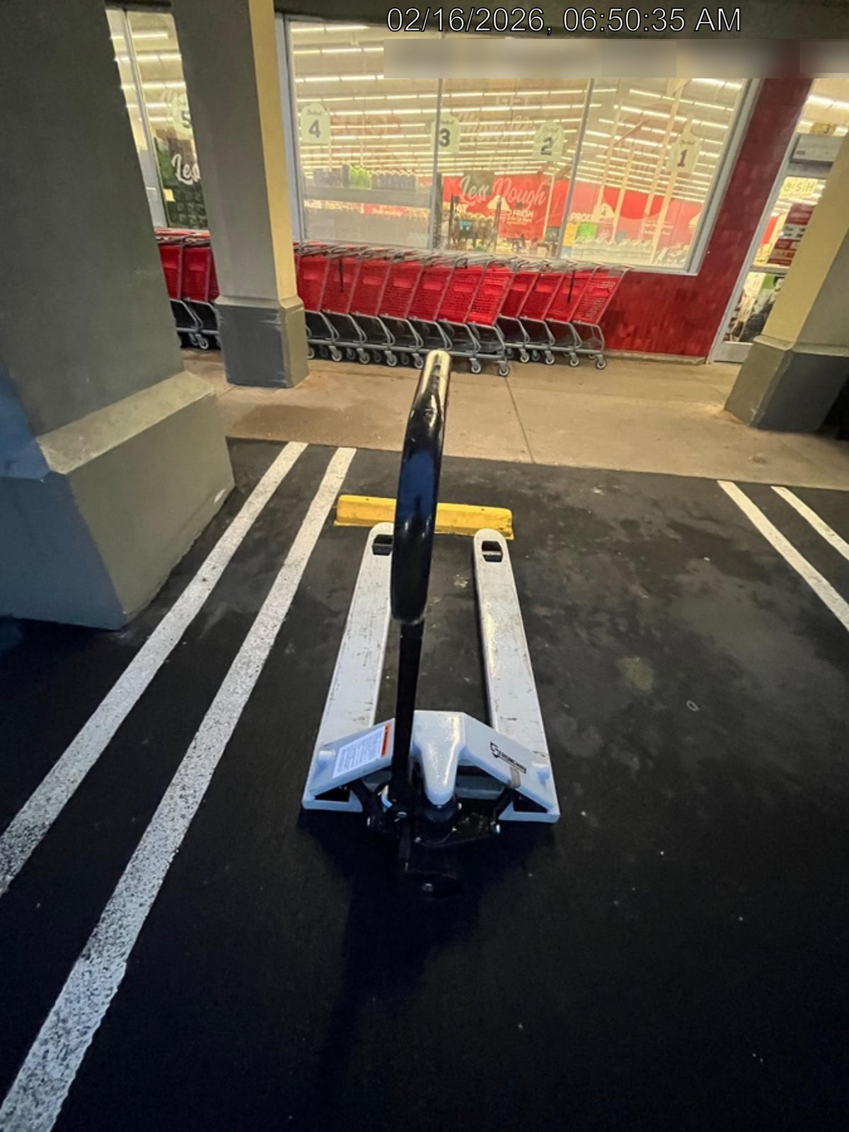 2024 NORTHERN TOOL 4,400 Lb Pallet Jack