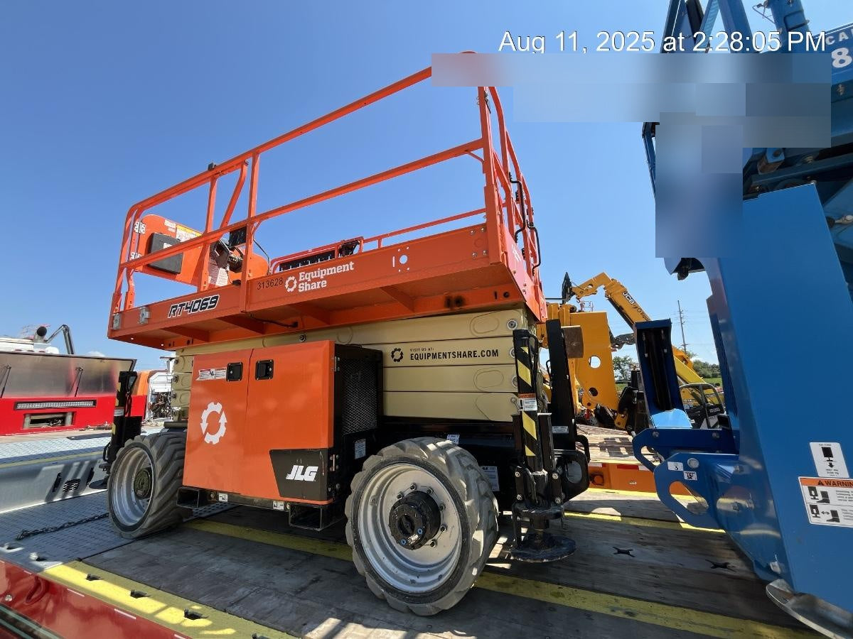 2023 JLG RT4069
