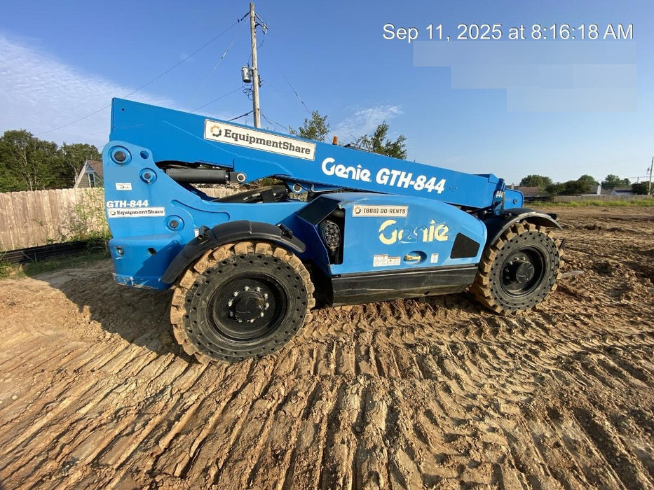 2018 Genie GTH-844 Genie GTH-844 w/Enclosed Cab w/HVAC, Work Lights, Solid Tires, Beacon, 60" Carriage and Forks
