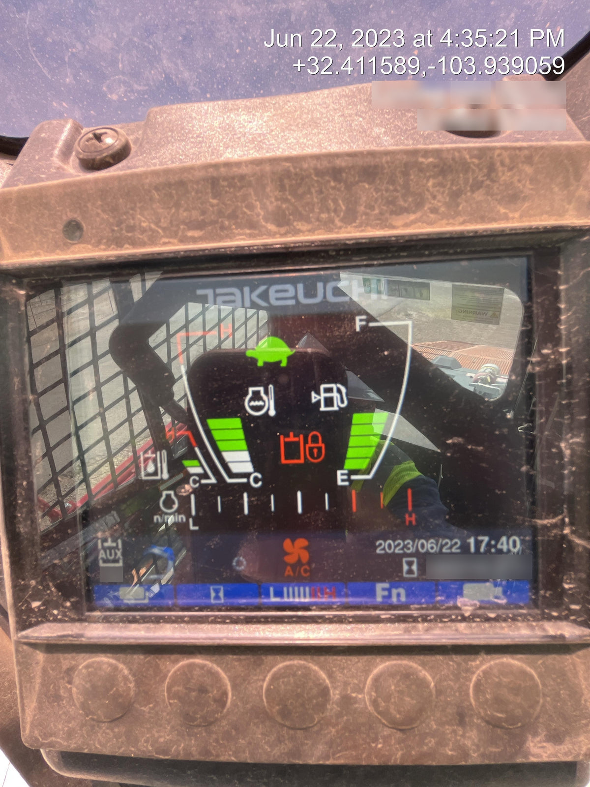2022 TAKEUCHI TL6CR