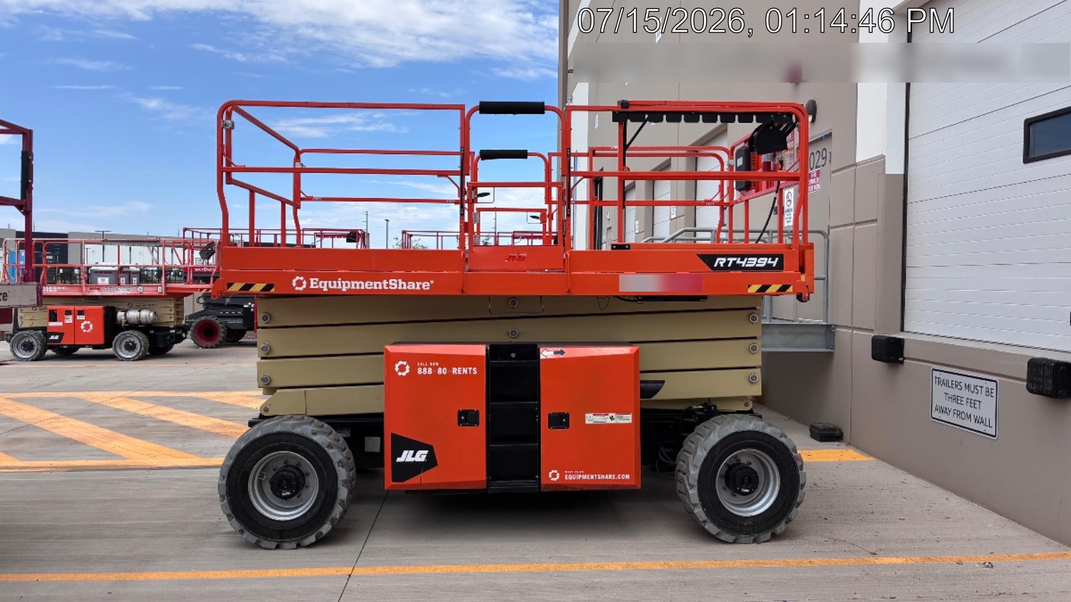2024 JLG RT4394