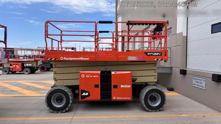 2024 JLG RT4394