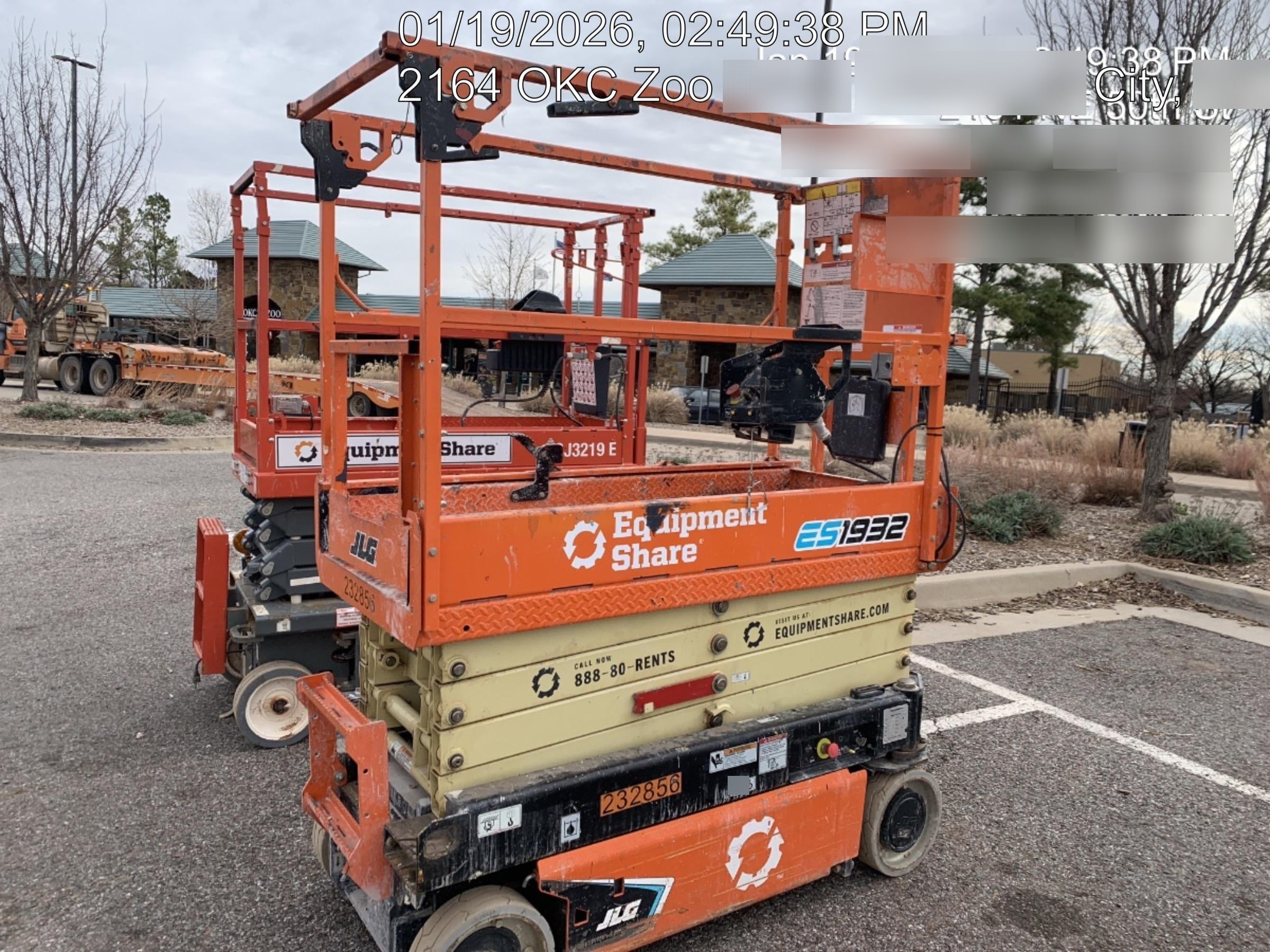 2022 JLG ES1932