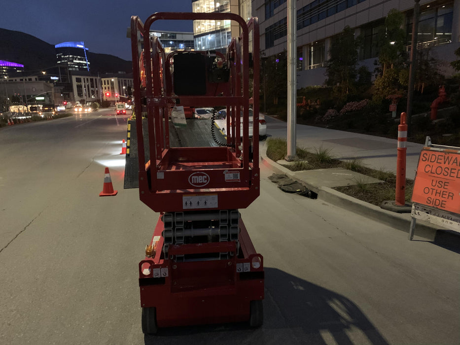 2020 MEC 1330SE Solid NM Tires, Steel Swing out Doors, LCS, Beacon, 900W Inverter