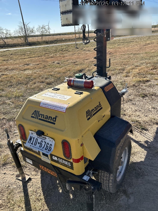 2022 Allmand NLV3GR (4) LED Light Fixture 350W, 23' Vertical Mast, 3kW Prime, Towable, ES Decals, T3