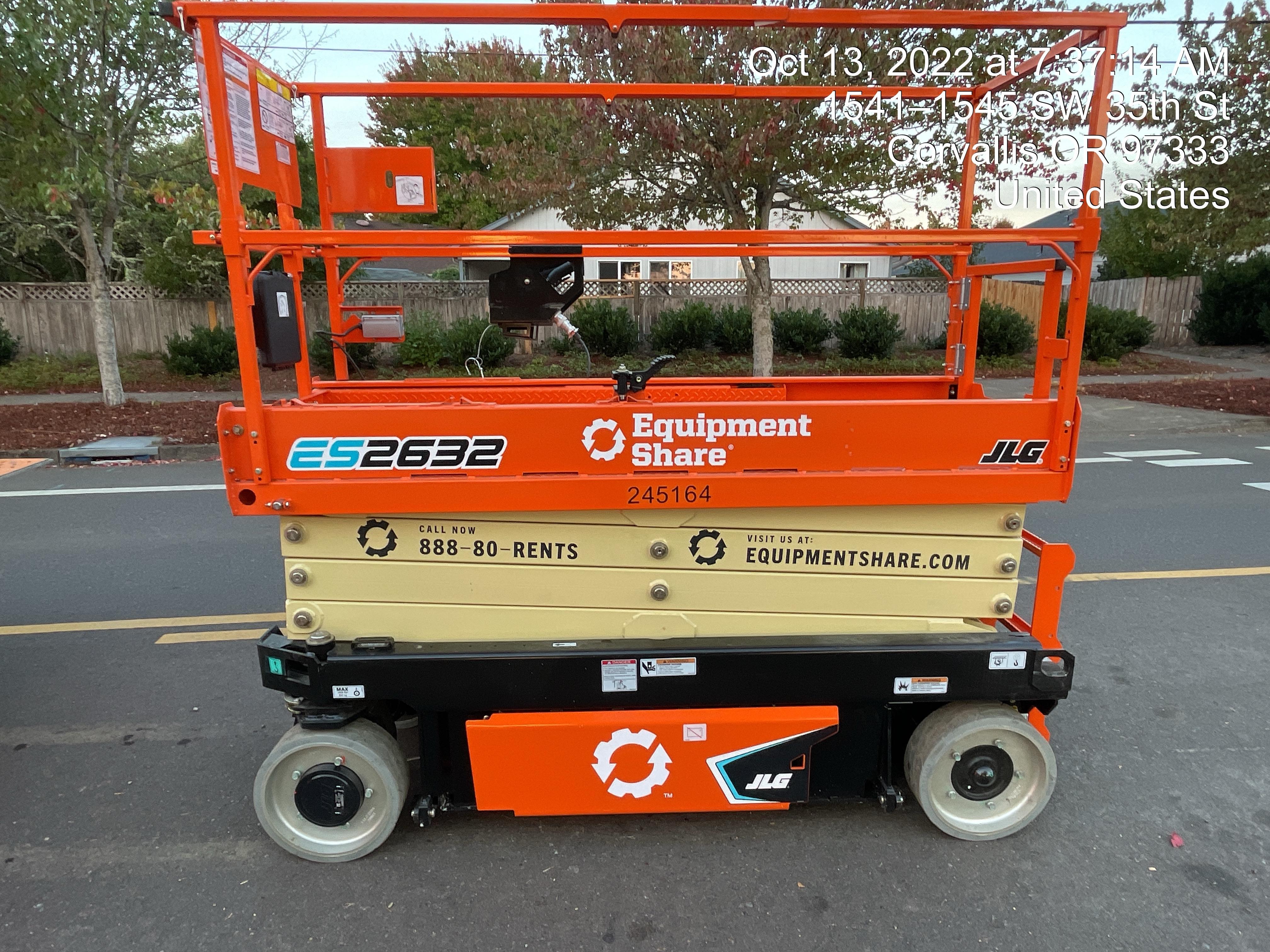 2022 JLG ES2632