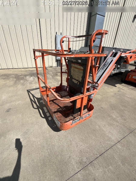 2019 JLG E400AJPN