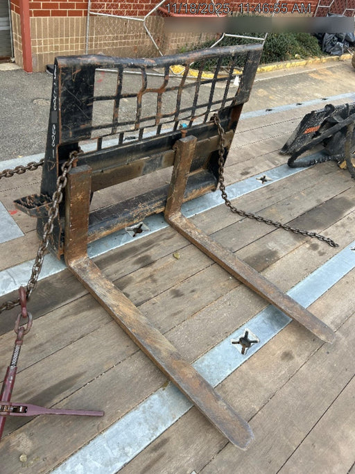 2025 ARROW MATERIAL HANDLING 24" Pallet Fork Frame