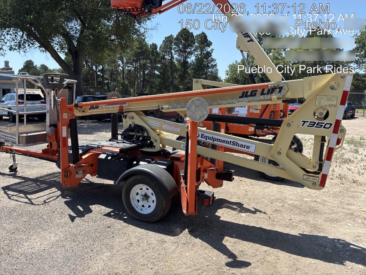 2021 JLG T350