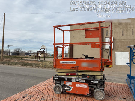 2022 JLG ES1330L
