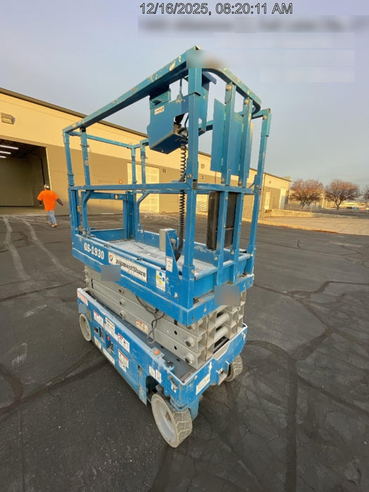 2020 Genie GS-1930 Solid Non Marking Tires, Beacon, Folding rails with half height swing gate