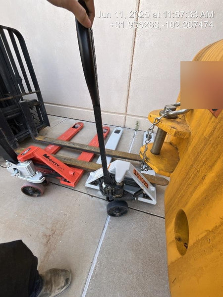 2023 STRONGWAY 5500 lb Pallet Jack