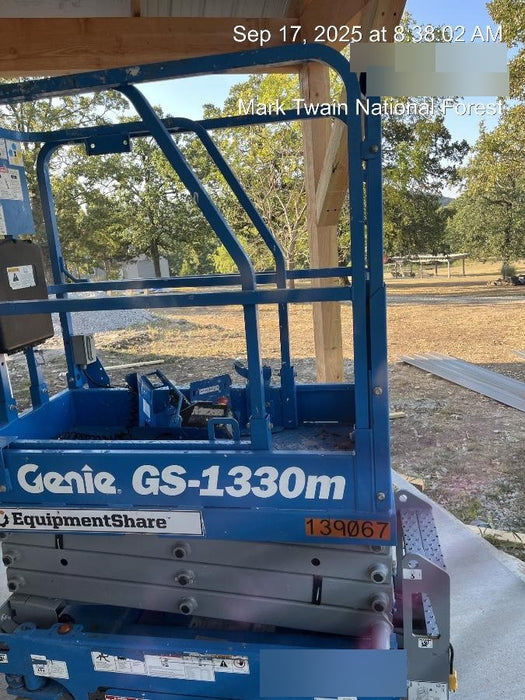 2021 GENIE GS-1330m