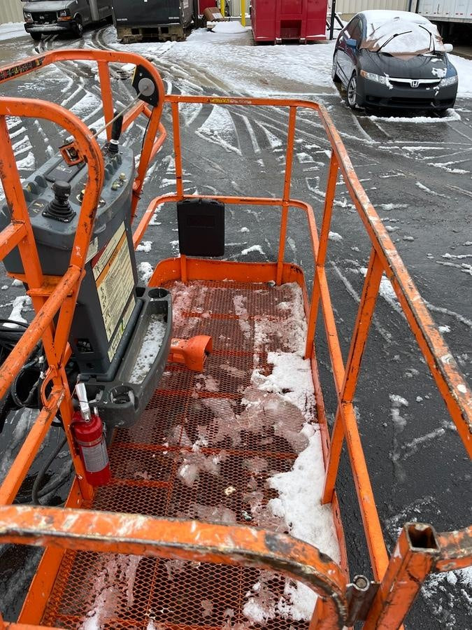 2021 JLG 660SJ