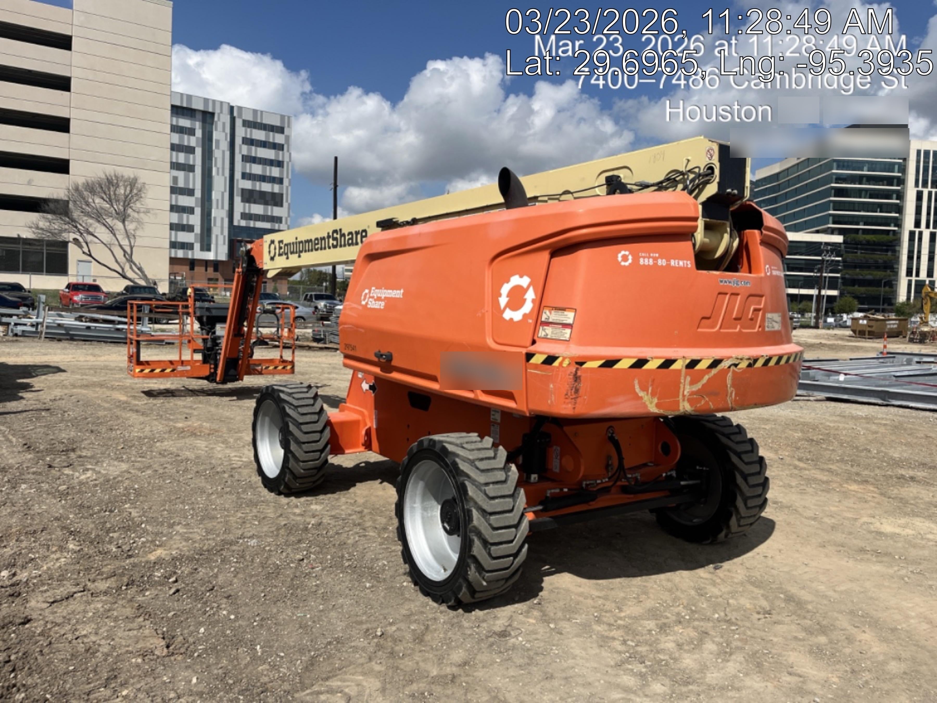 2023 JLG 660SJ