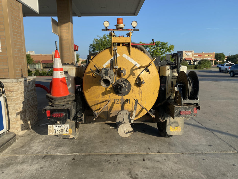 2021 VAC-TRON LP573XDT