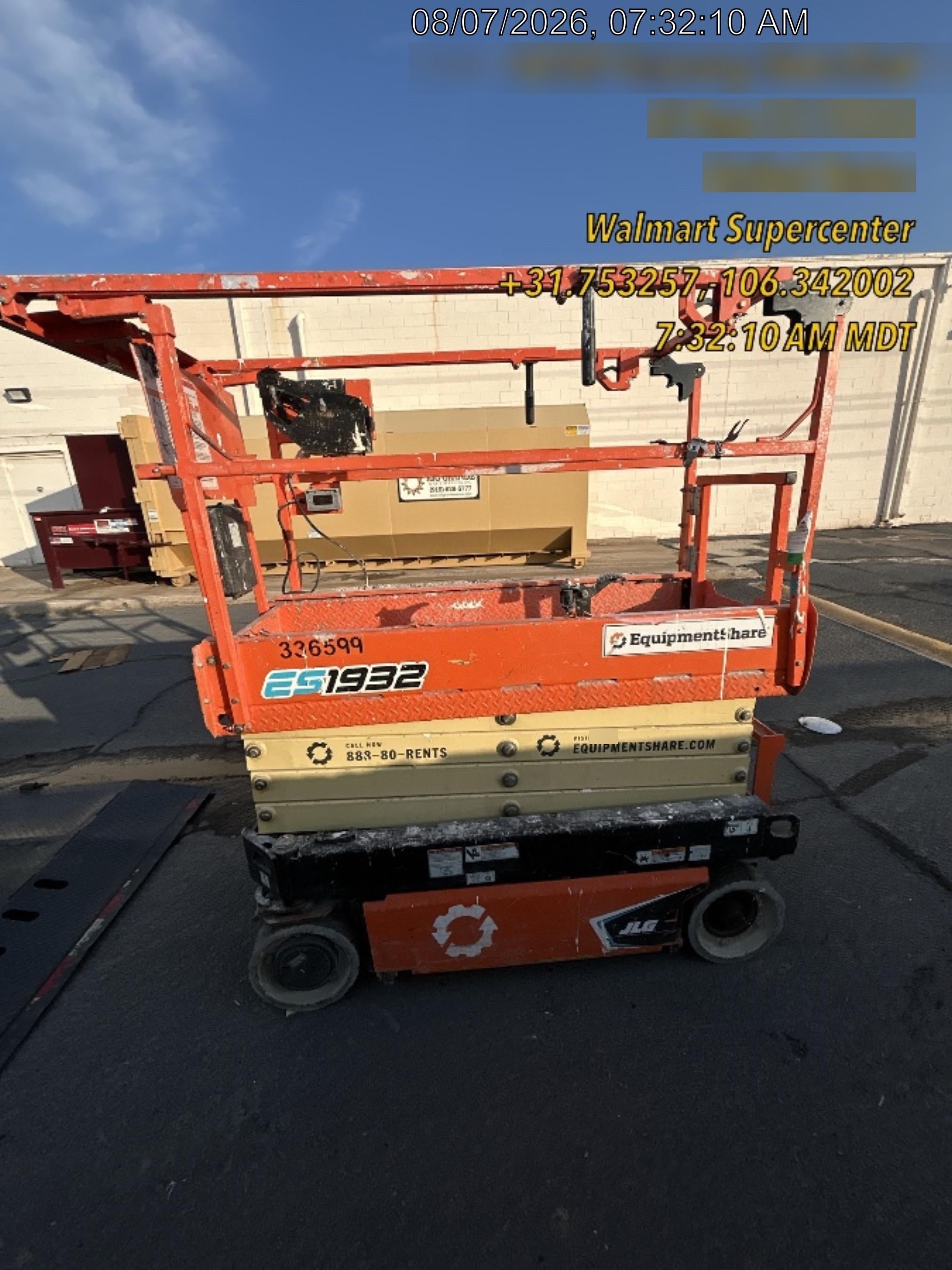 2023 JLG ES1932
