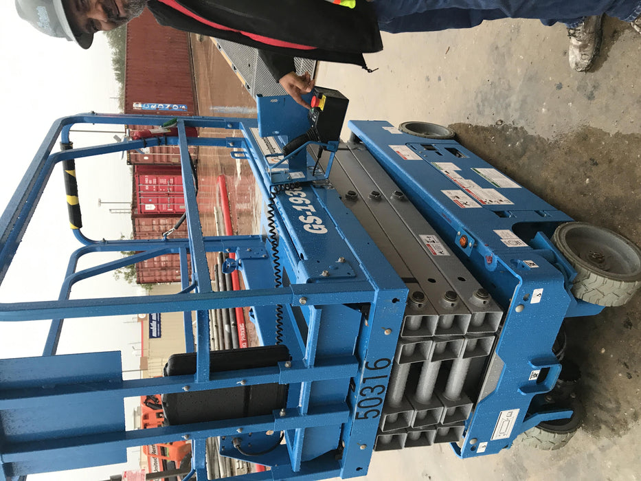 2019 Genie GS-1930 Fixed Rails with Chain Entry