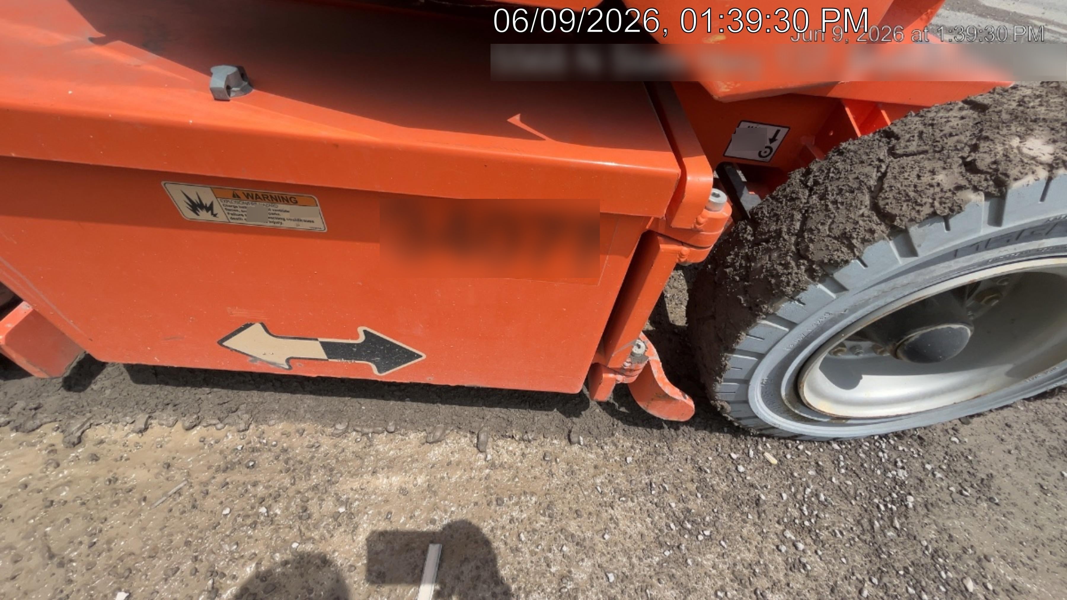 2019 JLG E300AJP