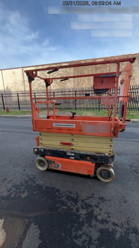 2021 JLG ES1932